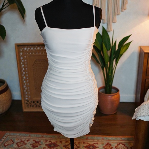 Windsor White Ruched Bodycon Dress | Size S - Picture 4 of 5